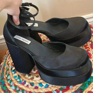 Steve Madden Charlize  black platform satin Maryjane babies heeled pumps shoes